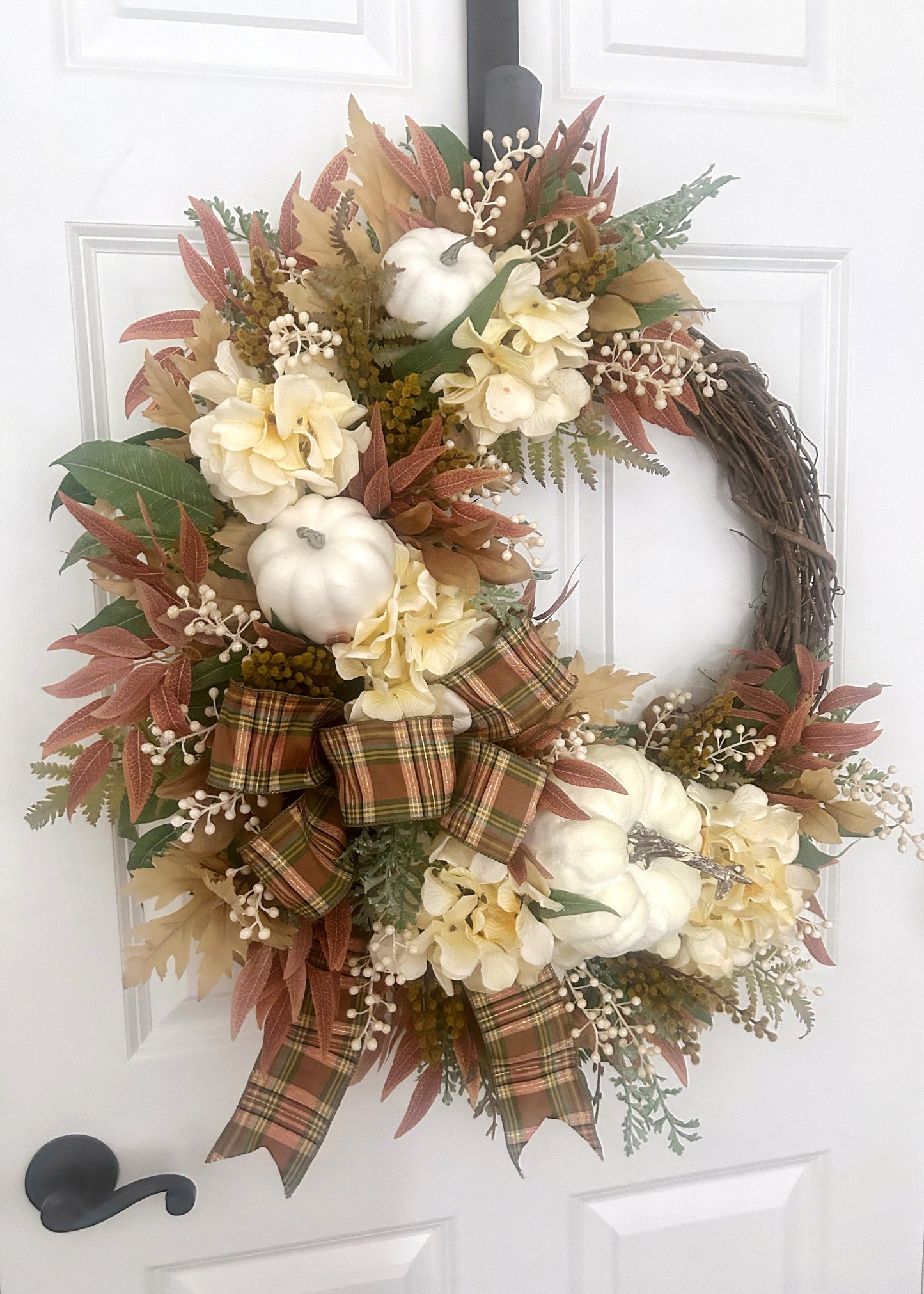 Large White Pumpkin Wreath with Cream Hydrangeas – Elegant Neutral Fall Door Décor