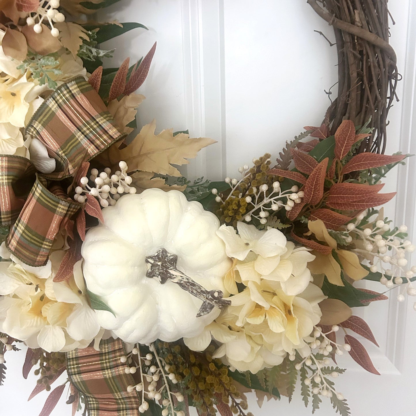 Large White Pumpkin Wreath with Cream Hydrangeas – Elegant Neutral Fall Door Décor