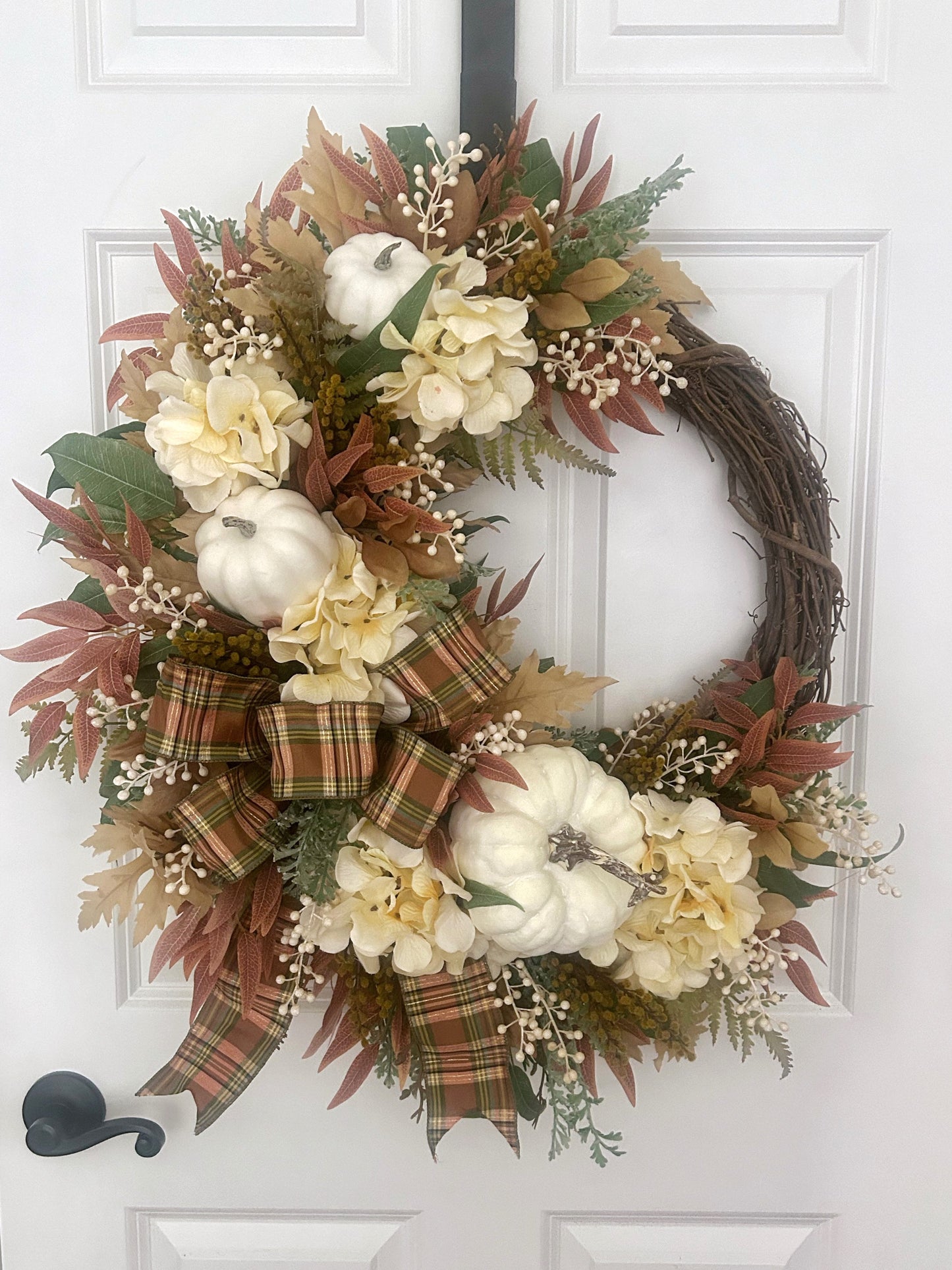 Large White Pumpkin Wreath with Cream Hydrangeas – Elegant Neutral Fall Door Décor